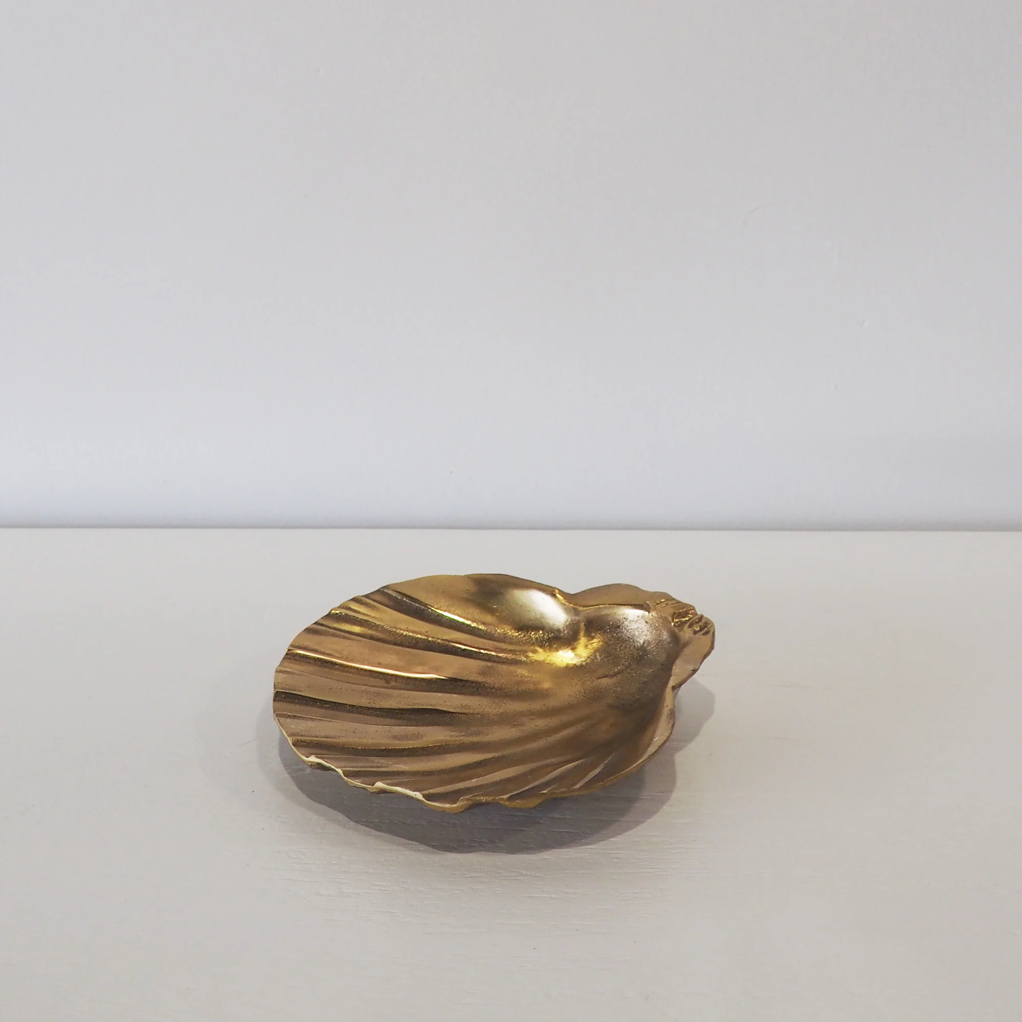 Brass Cockle Shell - Image 2
