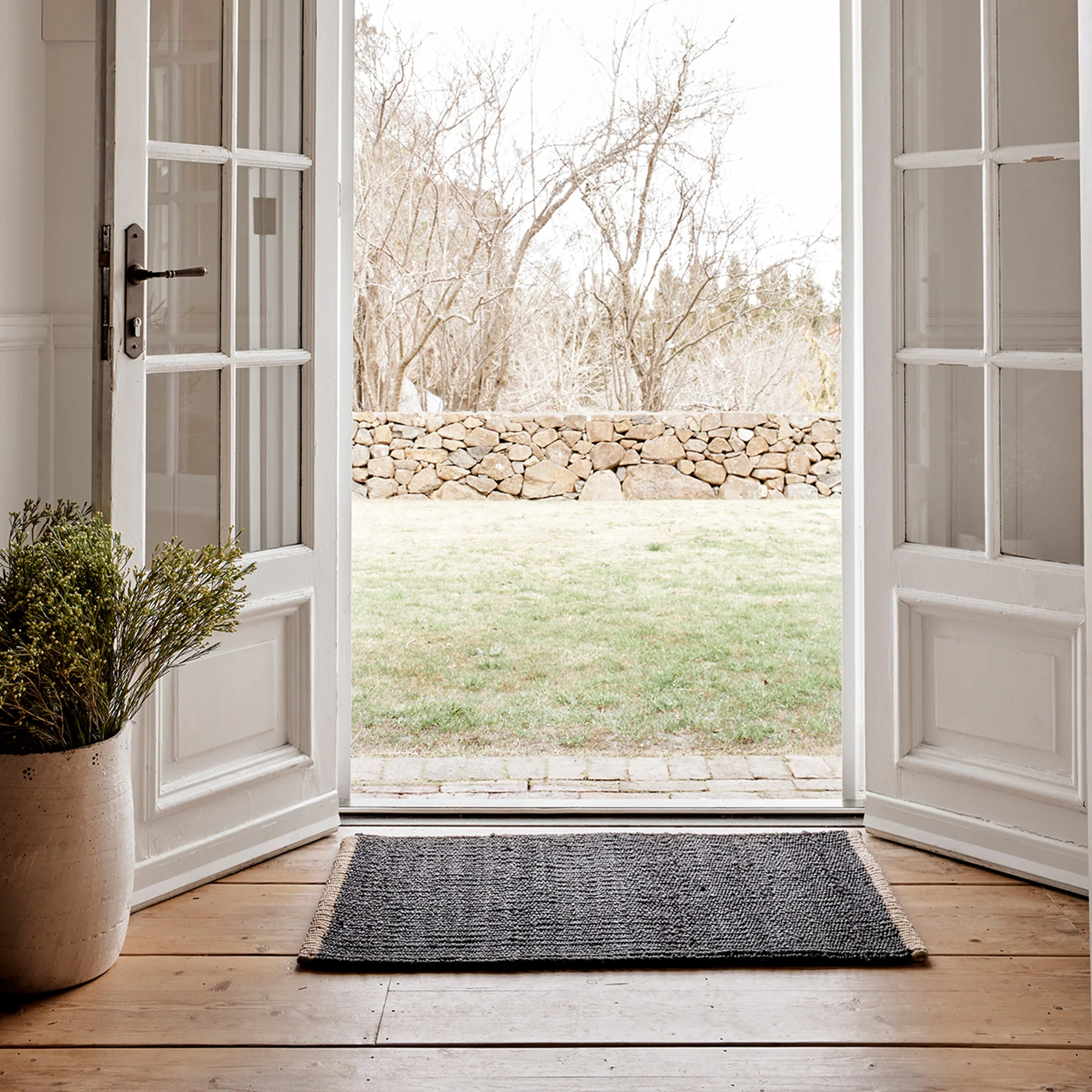 Nest Weave Entrance Mat - Charcoal - Image 2