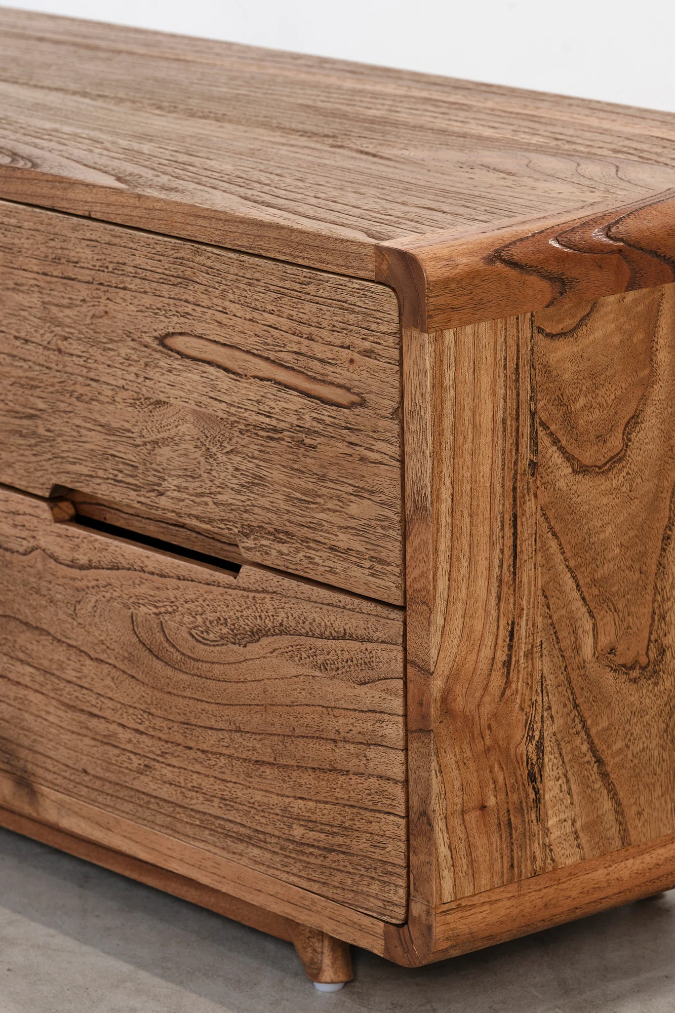 Penfolds Chest 2x3 - Antique Mindi - Image 5